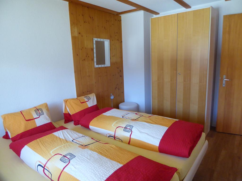 Chalet Gerbera Wengen Rum bild