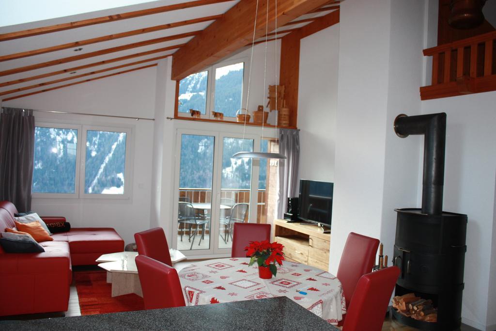 Chalet Gerbera Wengen Rum bild